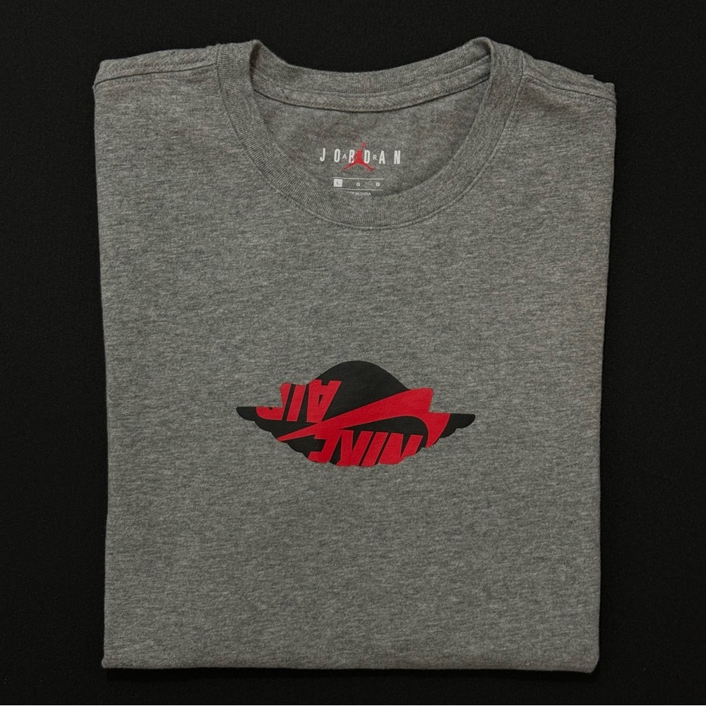 JORDAN MEN'S MASHUP WINGS CLASSICS T-SHIRT IN GREY